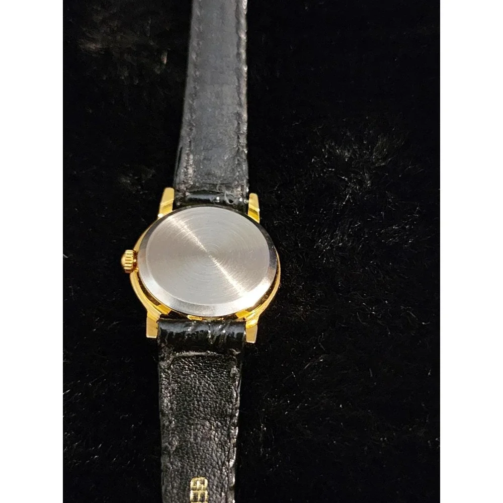 Vintage Disney Mickey & Minnie Mouse Watches Running Leather Band His & Hers Y2K